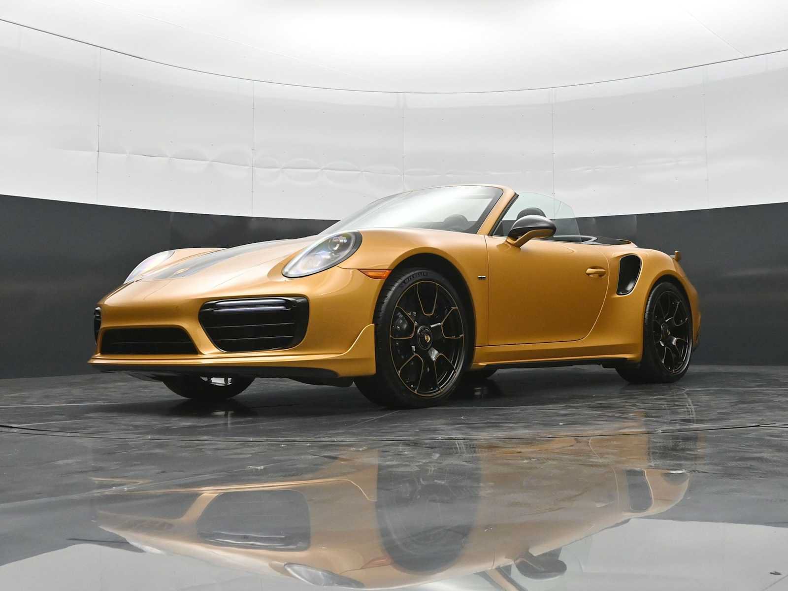 Certified 2019 Porsche 911 Turbo S AWD/4WD image 39