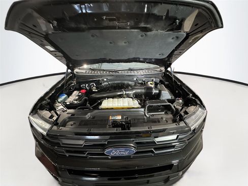 Used 2025 Ford Expedition Active image 33