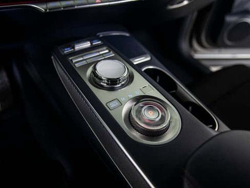 Used 2022 Genesis GV70 3.5T Sport image 28