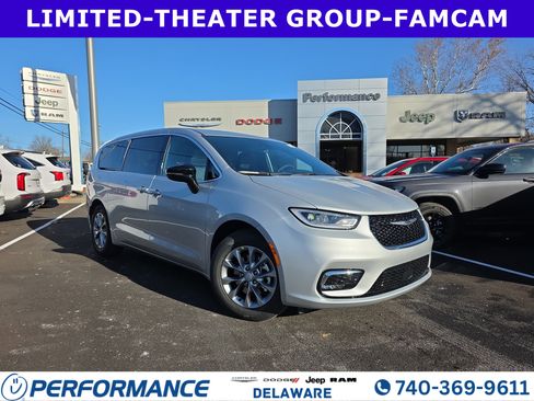 New 2026 Chrysler Pacifica Limited w/ Uconnect Theater Family Group image 1