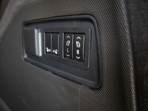 Used 2021 Cadillac Escalade Sport w/ LPO, ONYX Package RWD image 8