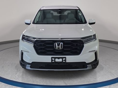 Certified 2025 Honda Pilot EX-L image 3