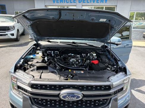 Used 2024 Ford Ranger Lariat w/ FX4 Off-Road Package AWD/4WD image 26