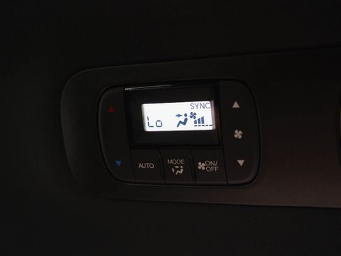 Used 2024 Honda Odyssey Sport image 17