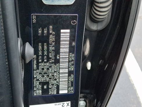 Certified 2023 Lexus GX 460 Premium w/ Accessory Package AWD/4WD image 28