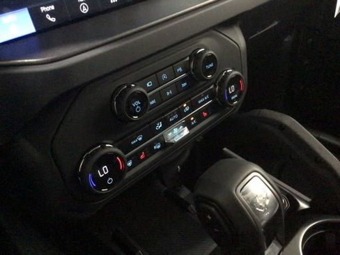 New 2025 Ford Bronco Badlands image 21