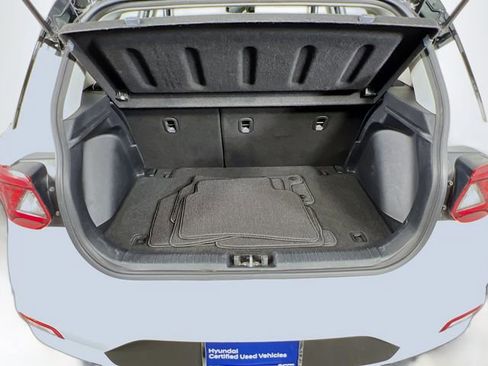 Certified 2023 Hyundai Venue Limited w/ Cargo Package image 24