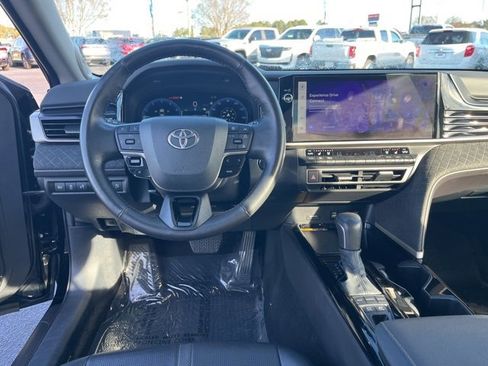 Used 2025 Toyota Camry XLE w/ Premium Package image 18