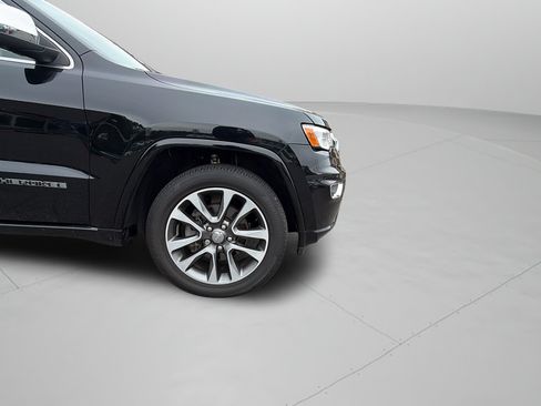 Used 2018 Jeep Grand Cherokee Overland AWD/4WD image 31