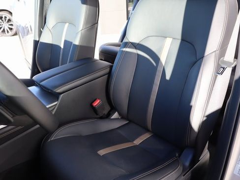 Used 2024 MAZDA CX-90 Plug-In Hybrid w/ Premium Plus image 12