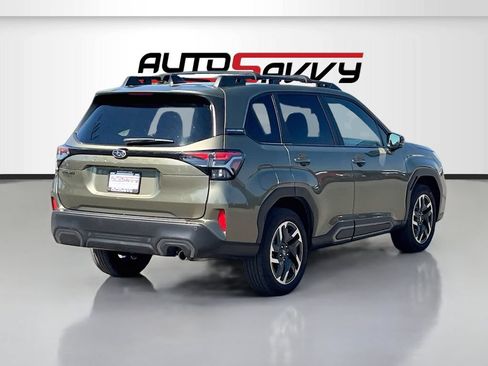 Used 2025 Subaru Forester Limited w/ Popular Package #2 AWD/4WD image 7