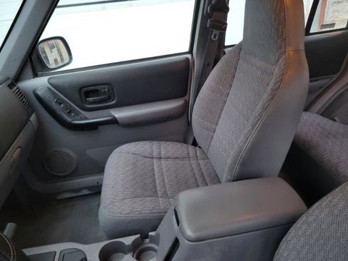 Used 1998 Jeep Cherokee SE image 35