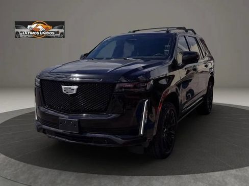 Used 2022 Cadillac Escalade Sport Platinum w/ LPO, ONYX Package AWD/4WD image 3