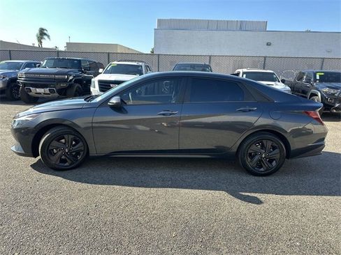 Used 2022 Hyundai Elantra SEL w/ Cargo Package image 7