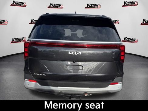 Certified 2025 Kia Carnival EX FWD image 8