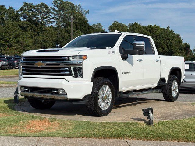 Used 2023 Chevrolet Silverado 2500 High Country w/ Z71 Off-Road Package AWD/4WD image 3