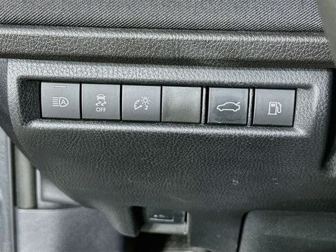 Used 2025 Toyota Camry LE w/ Convenience Package FWD image 17