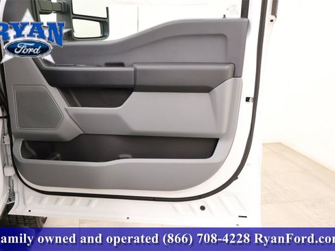 New 2025 Ford F250 XL w/ FX4 Off-Road Package image 15