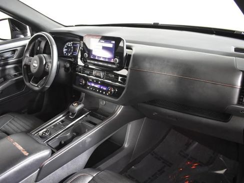 Certified 2024 Nissan Pathfinder Rock Creek AWD/4WD image 38