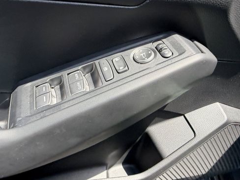 Used 2025 Honda Accord LX image 17