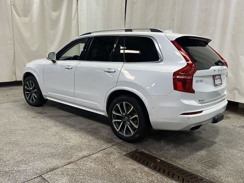 Used 2019 Volvo XC90 T6 Momentum w/ Advanced Package image 3