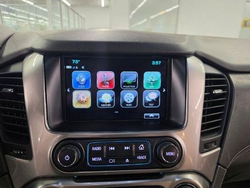 Used 2019 Chevrolet Suburban Premier AWD/4WD image 23