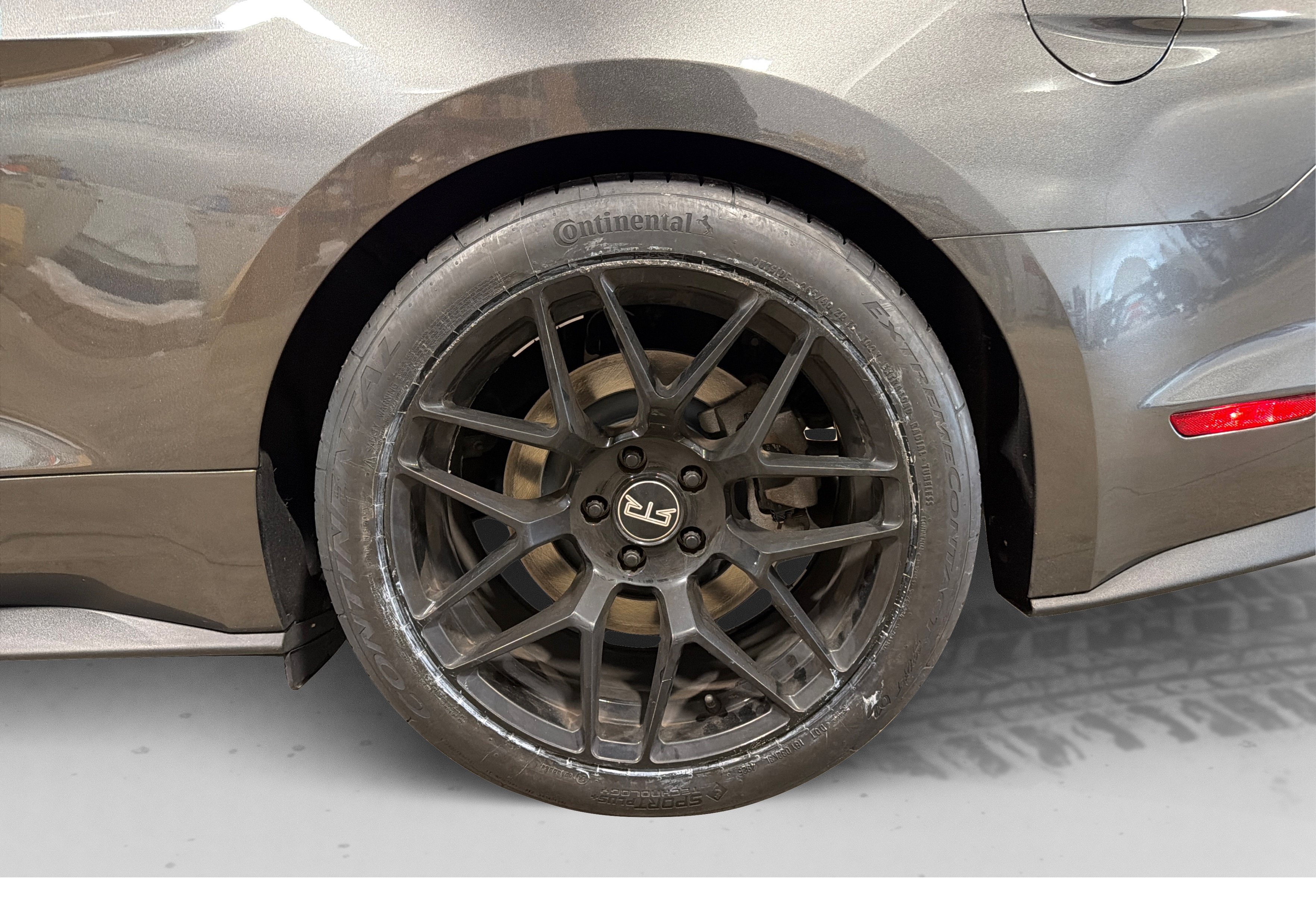 Used 2018 Ford Mustang GT Premium RWD image 46