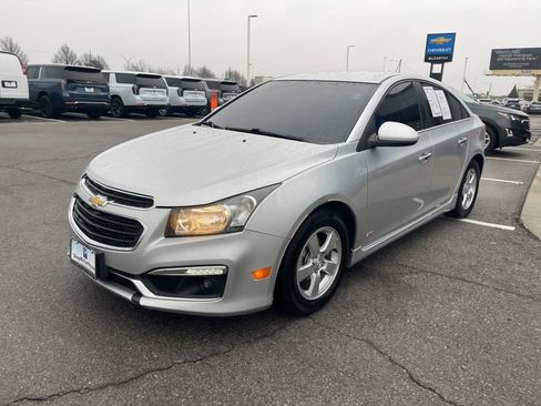 Used 2016 Chevrolet Cruze LT image 7