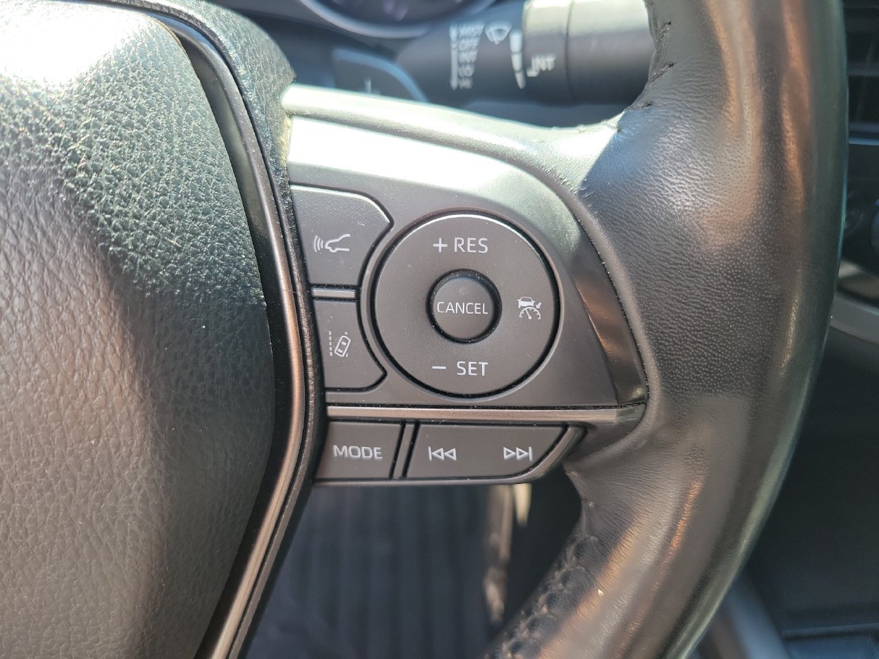 Used 2023 Toyota Camry SE FWD image 20