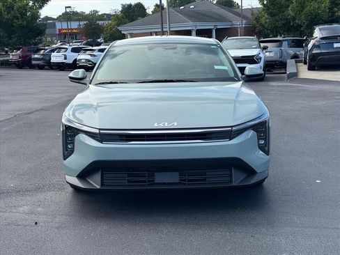 Certified 2025 Kia K4 FWD image 8