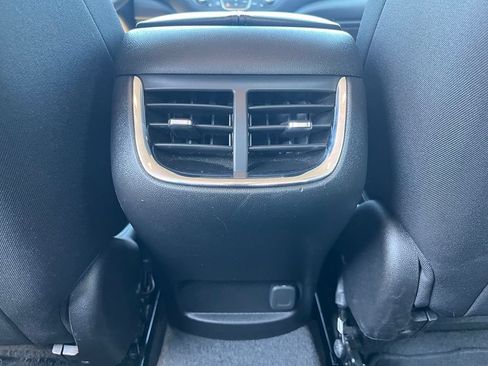 Used 2025 Chevrolet Malibu LT FWD image 26