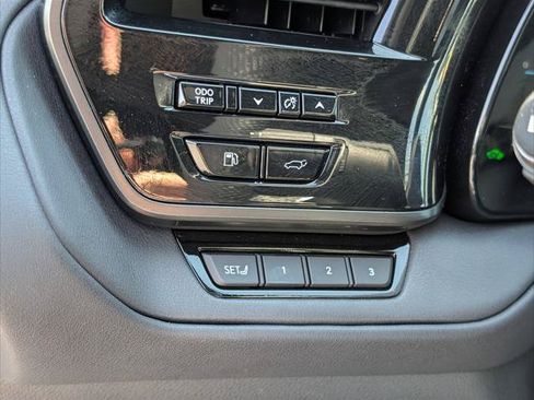 Certified 2025 Lexus TX 500h AWD w/ Technology Package image 25