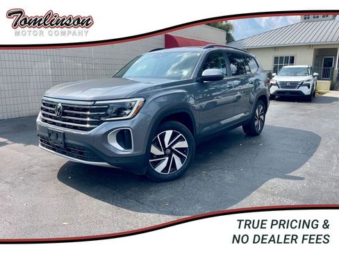 Used 2025 Volkswagen Atlas SE FWD image 1