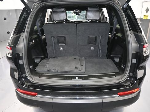 Used 2024 Jeep Grand Cherokee L Limited image 33