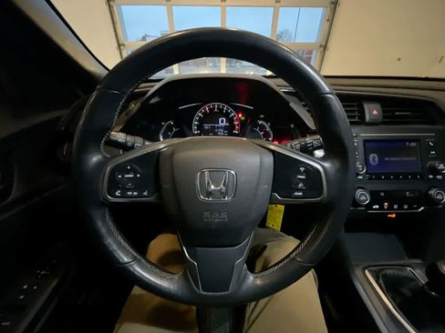 Used 2017 Honda Civic Sport image 15