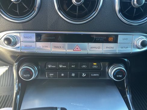 Used 2018 Kia Stinger GT image 26