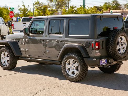 Used 2021 Jeep Wrangler Unlimited Sport AWD/4WD image 7