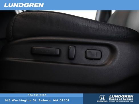 Used 2023 Honda Passport EX-L image 12