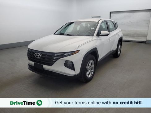 Used 2024 Hyundai Tucson SE image 1