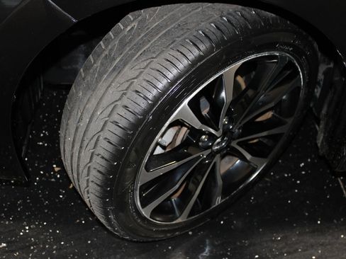 Used 2019 Toyota Corolla SE FWD image 31
