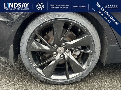 Used 2023 Genesis G70 2.0T w/ Sport Prestige Package image 8