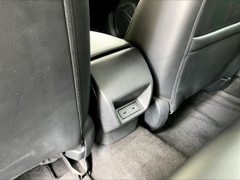 Used 2023 Honda Civic Touring image 10