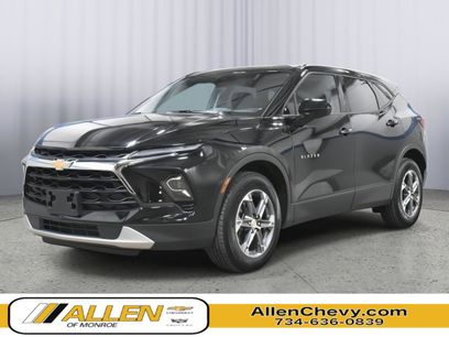 Used 2025 Chevrolet Blazer LT