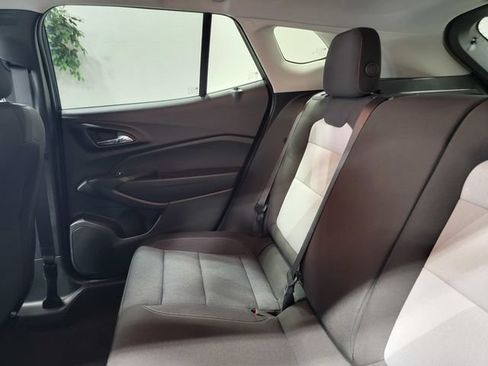 Used 2024 Chevrolet Trax LS w/ LS Convenience Package FWD image 13