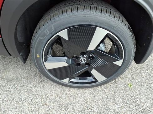 New 2026 Nissan Kicks SR w/ SR Premium Package image 4