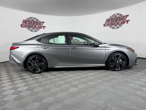 Used 2025 Toyota Camry XSE w/ Premium Plus Package AWD/4WD image 9