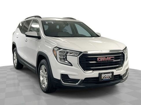 Certified 2022 GMC Terrain SLE w/ Driver Convenience Package image 1