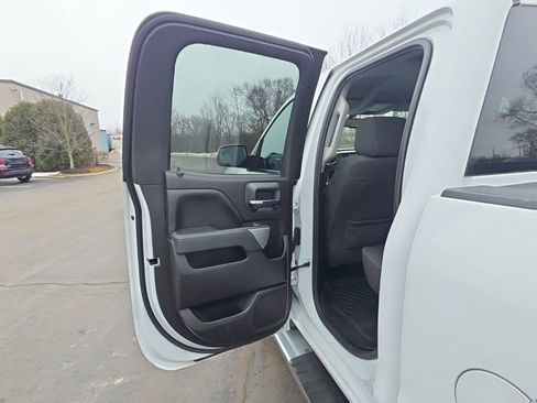 Used 2019 Chevrolet Silverado 1500 LT w/ All Star Edition image 33