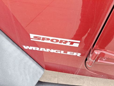 Used 2013 Jeep Wrangler Sport image 12