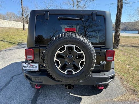 Used 2015 Jeep Wrangler Unlimited Rubicon image 6
